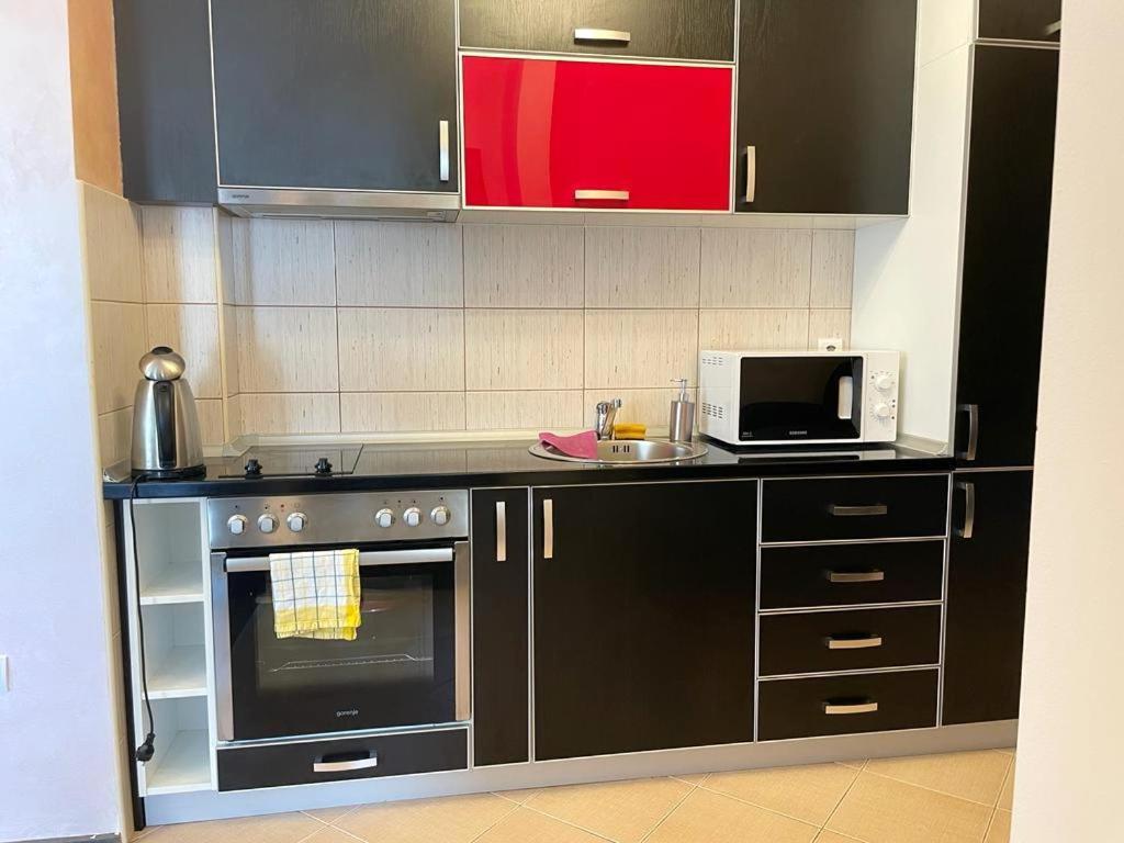 Adrialux2 Apartment Budva Phòng bức ảnh